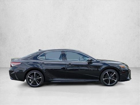 Used 2019 Toyota Camry XSE FWD image 4