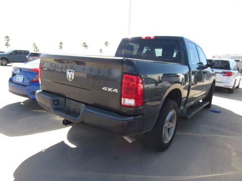 Used 2017 RAM 1500 Express w/ Express Value Package image 3