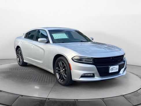 Used 2019 Dodge Charger SXT image 7