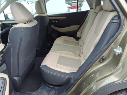 Used 2021 Subaru Outback Premium image 12