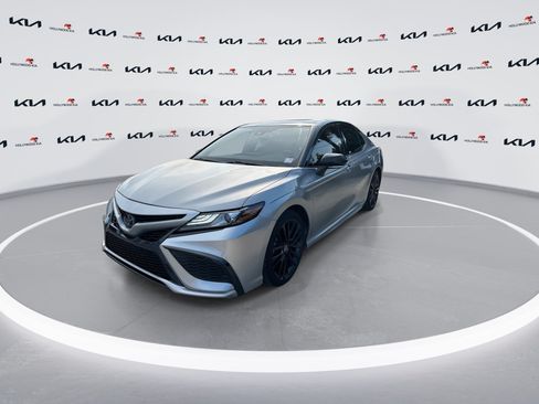 Used 2022 Toyota Camry XSE w/ Cold Weather Package AWD/4WD image 4
