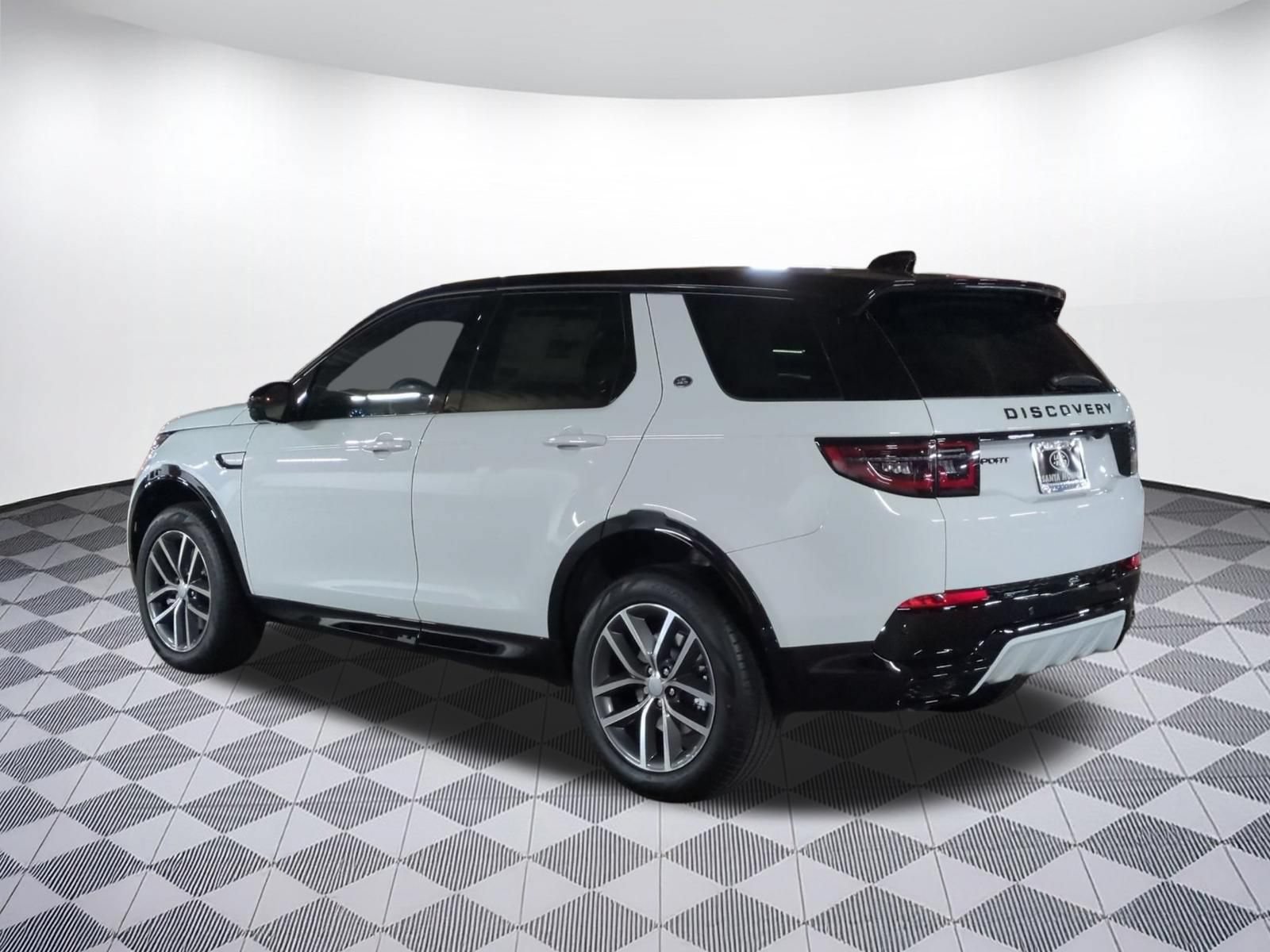 New 2026 Land Rover Discovery Sport Landmark AWD/4WD image 3