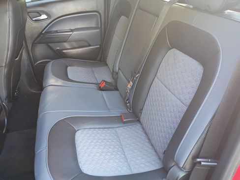Used 2017 Chevrolet Colorado Z71 AWD/4WD image 17