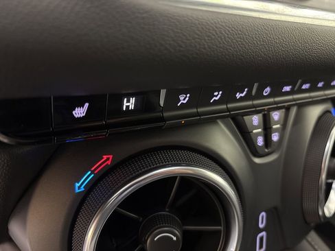 Used 2025 Chevrolet Blazer LT image 33