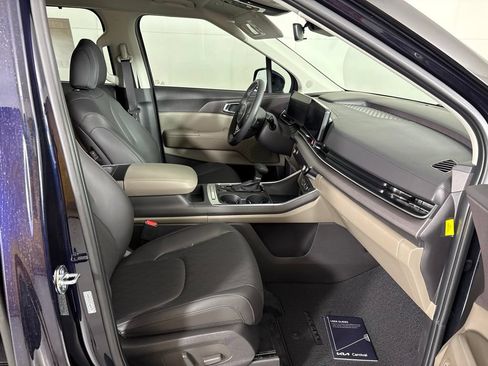 New 2026 Kia Carnival EX FWD image 15