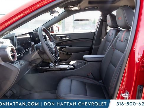 New 2026 Chevrolet Trax RS w/ Sunroof Package FWD image 3