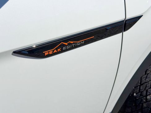 New 2026 Volkswagen Atlas Peak Edition AWD/4WD image 7