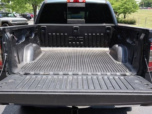 Used 2018 GMC Sierra 1500 SLT w/ SLT Premium Package AWD/4WD image 23