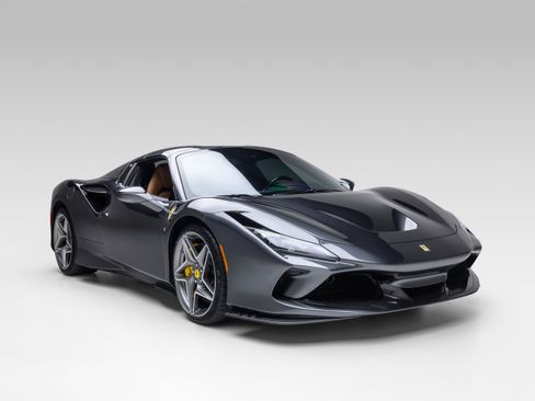 Certified 2022 Ferrari F8 Tributo RWD image 12