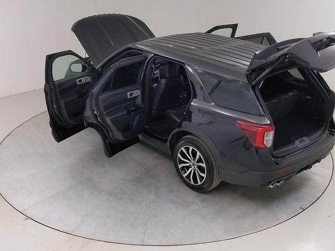 Certified 2022 Ford Explorer ST image 54