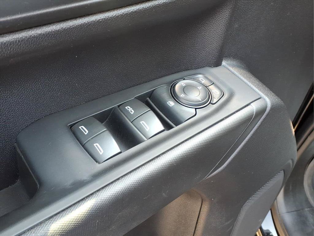 Used 2023 Chevrolet Silverado 1500 Custom AWD/4WD image 17