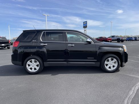 Used 2013 GMC Terrain SLE w/ LPO, Chrome Package AWD/4WD image 6