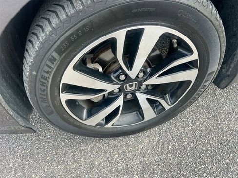 Used 2018 Honda Odyssey Elite image 14