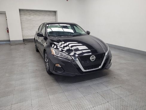 Used 2022 Nissan Altima 2.5 SV image 13