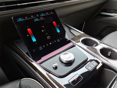 Certified 2025 Cadillac Escalade ESV Premium Luxury w/ LPO, Floor Liner Package image 19