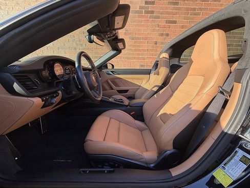 Certified 2024 Porsche 911 Targa 4 GTS image 5