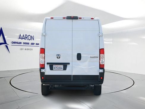 Used 2026 RAM ProMaster 2500 w/ Convenience Group FWD image 3