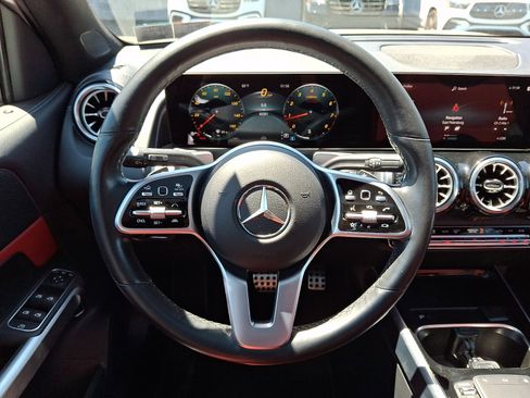 Certified 2022 Mercedes-Benz GLB 250 4MATIC w/ AMG Line image 21