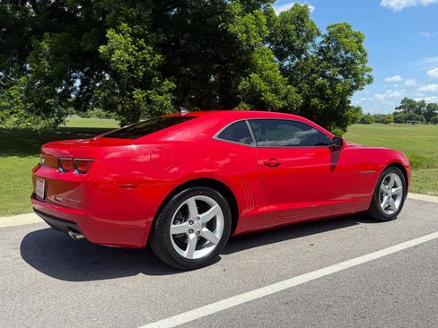 Used 2011 Chevrolet Camaro LT RWD image 11