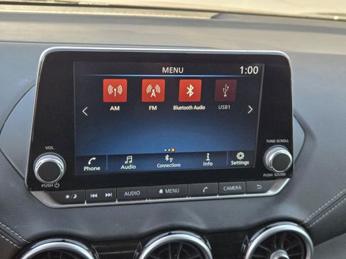 Used 2025 Nissan Sentra SV FWD image 10