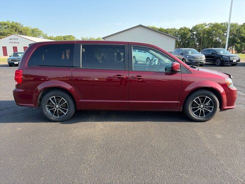Used 2018 Dodge Grand Caravan SE FWD image 6