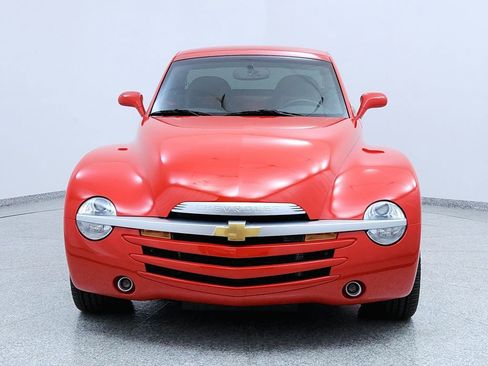 Used 2003 Chevrolet SSR w/ Preferred Equipment Group image 8