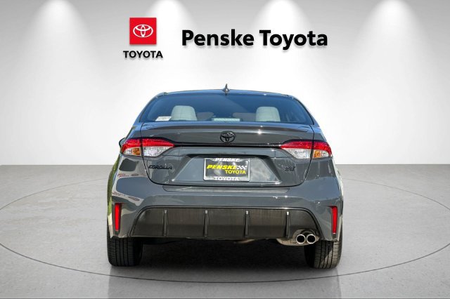 Certified 2024 Toyota Corolla SE w/ SE Premium Package FWD image 5
