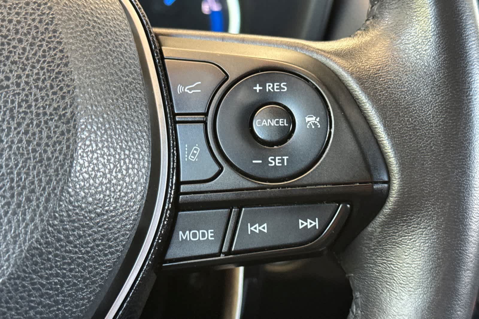 Certified 2021 Toyota RAV4 XSE w/ XSE Grade Weather Package AWD/4WD image 28