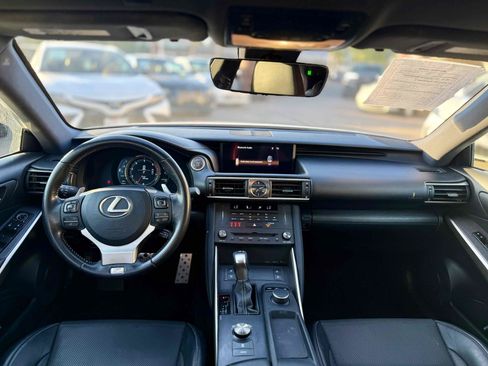 Used 2019 Lexus IS 300 F Sport w/ F Sport Package RWD image 16