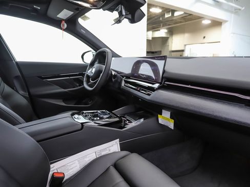 New 2026 BMW 530i xDrive image 29