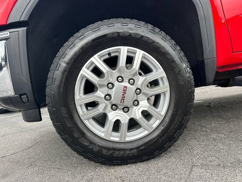 Used 2024 GMC Sierra 2500 SLT w/ SLT Premium Package AWD/4WD image 12