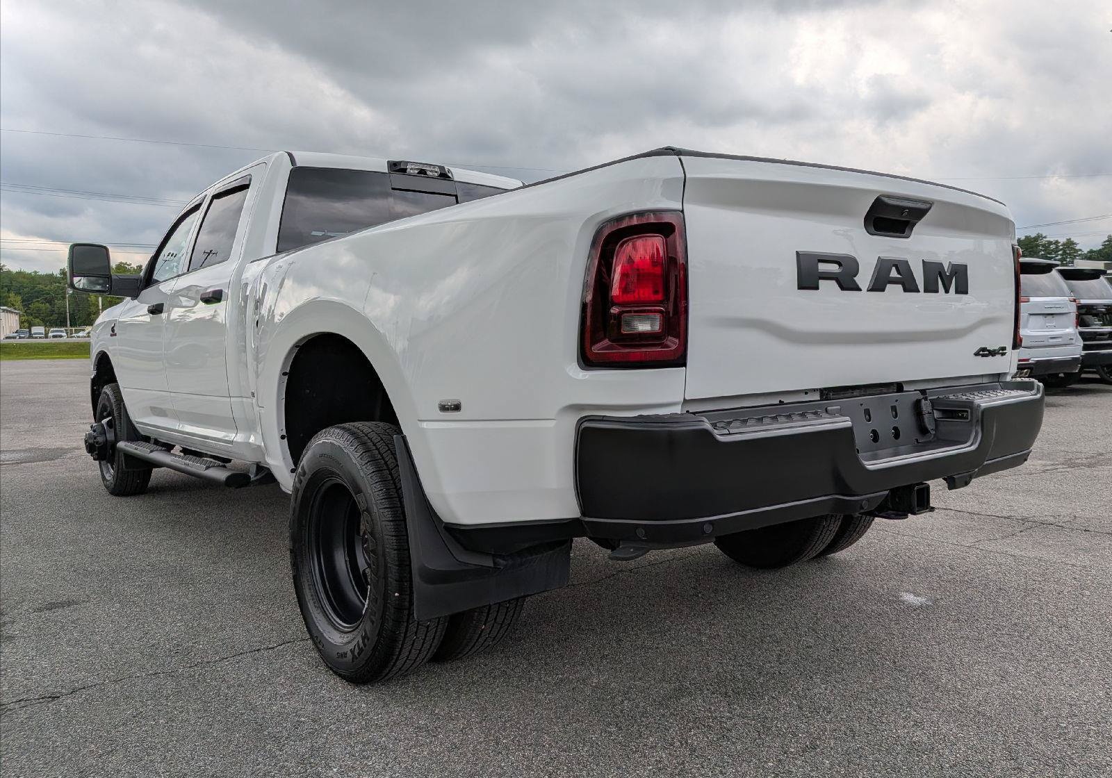 Used 2026 RAM 3500 Tradesman AWD/4WD image 7