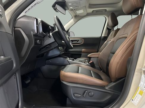 Used 2025 Ford Bronco Sport Outer Banks w/ Outer Banks Tech Package+ image 11