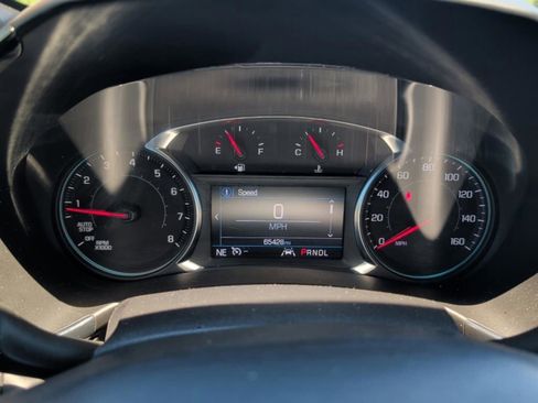 Used 2023 Chevrolet Equinox RS FWD image 18