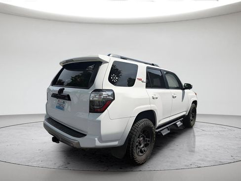 Used 2020 Toyota 4Runner TRD Off-Road Premium w/ Moonroof Package AWD/4WD image 4