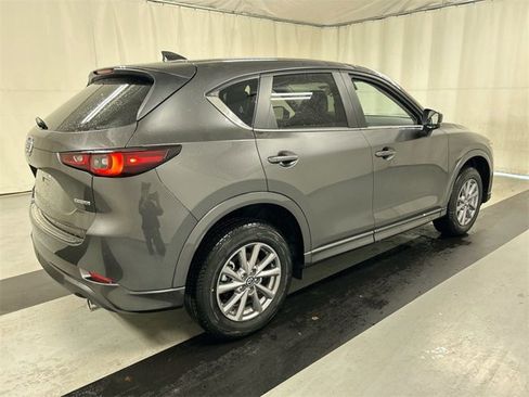 New 2025 MAZDA CX-5 AWD 2.5 S w/ Select Package image 2