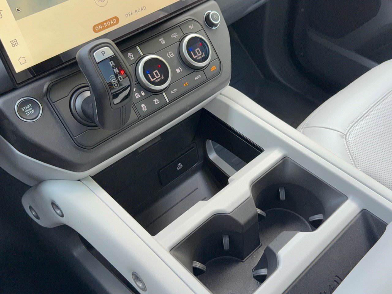New 2026 Land Rover Defender 110 S AWD/4WD image 22
