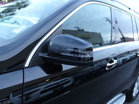 Used 2016 Mercedes-Benz GL 450 4MATIC image 11