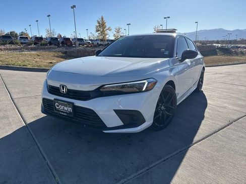 Used 2024 Honda Civic Sport image 3