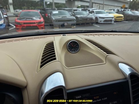 Used 2014 Porsche Cayenne S AWD/4WD image 17