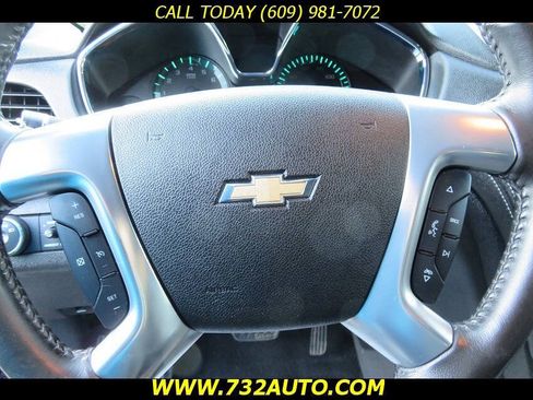 Used 2016 Chevrolet Traverse LT w/ Style and Technology Package AWD/4WD image 36