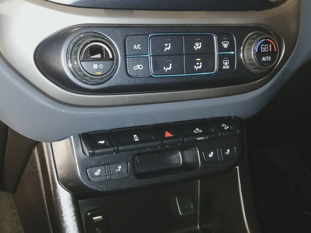 Used 2017 Chevrolet Colorado Z71 AWD/4WD image 20