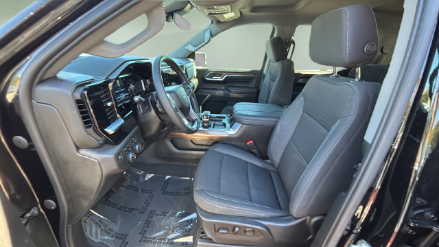 Used 2023 Chevrolet Silverado 1500 RST w/ Z71 Off-Road Package AWD/4WD image 18