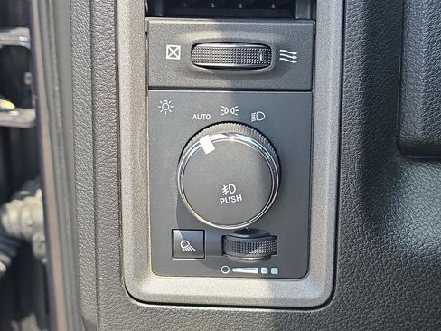 Used 2021 RAM 1500 Express w/ Wheel & Sound Group AWD/4WD image 20