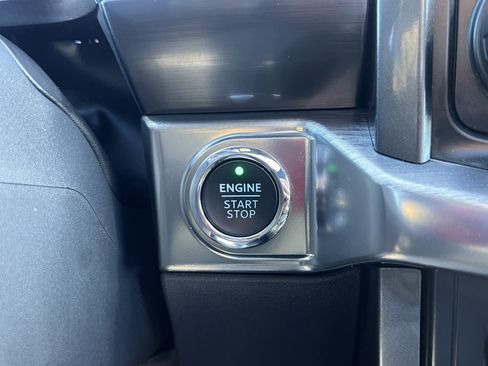 Used 2023 Ford F150 Lariat w/ Equipment Group 502A High image 23