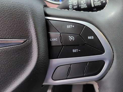 Used 2023 Chrysler Voyager LX FWD image 21