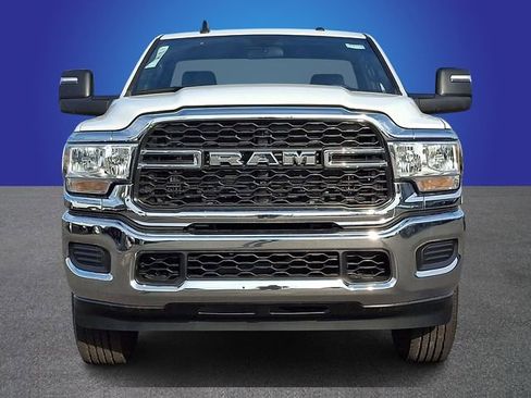 Used 2024 RAM 2500 Tradesman w/ Chrome Appearance Group image 2