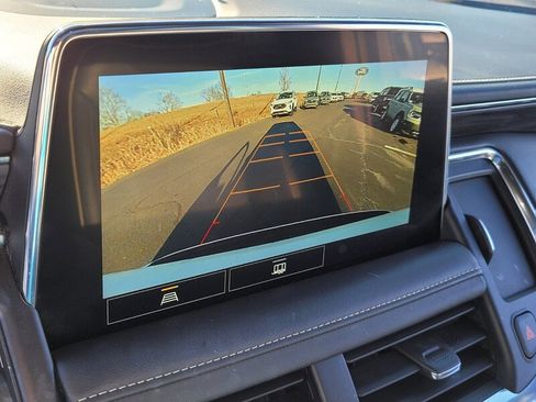 Used 2021 GMC Yukon SLT w/ Rear Media and Nav Package image 22