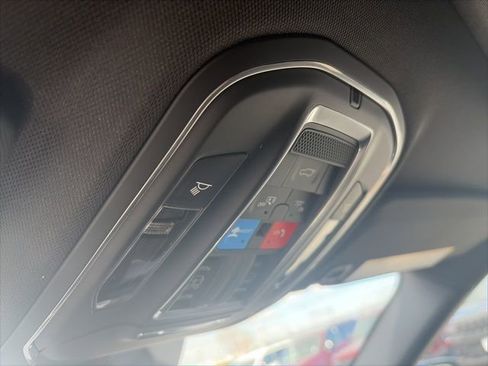 New 2025 Jeep Grand Cherokee Altitude image 16