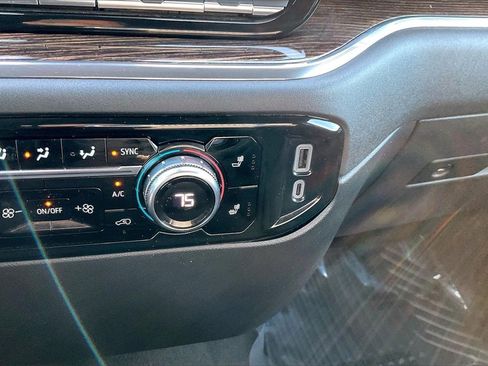 Used 2024 GMC Sierra 1500 Elevation w/ LPO, Elevation Black Package image 32